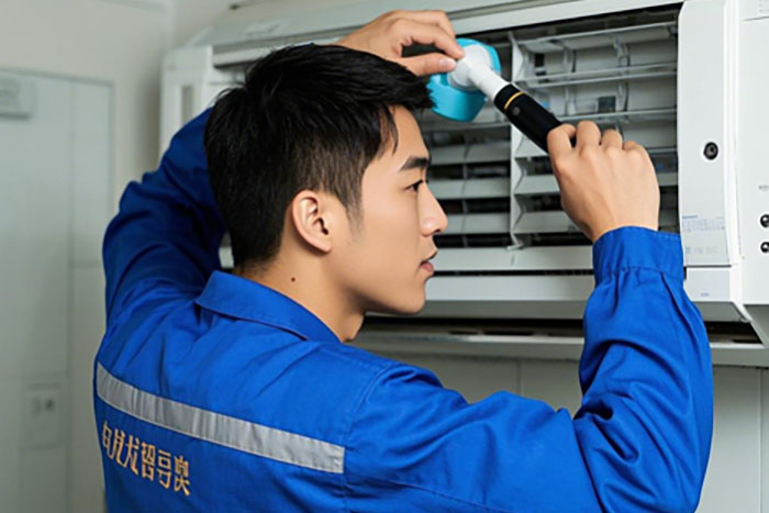 齐齐哈尔市空调清洗,清理风道、清洁冷凝器